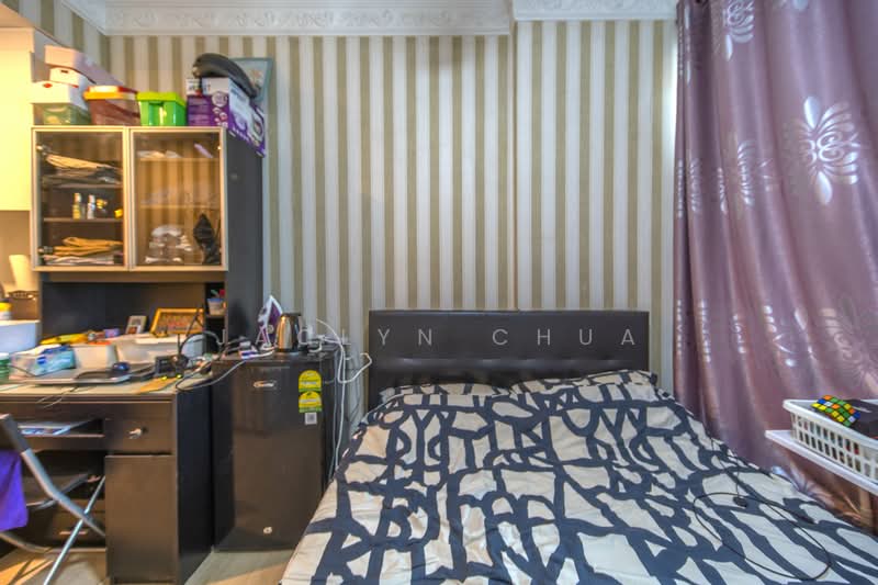 Watercolours, 25 Pasir Ris Link, 3 Bedrooms, 1,141 sqft, Executive Condominium For Sale, by Jaclyn Chua, 500125530 - Bedroom - PropertyGuru.com.sg