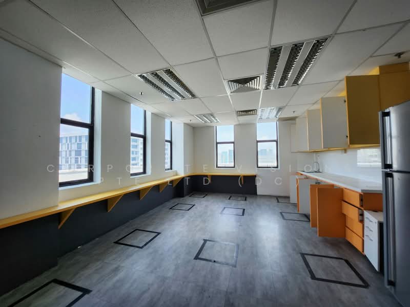 Fitted B1 Office / near to MRT for Rent, Ubi Area, Eunos / Geylang / Paya Lebar, 8,268 sqft, Light Industrial (B1) For Rent, by DENNIS CHENG, 500125531 - Kitchen - CommercialGuru.com.sg