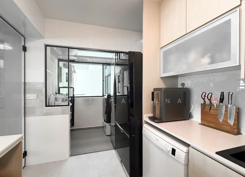 114B Alkaff Crescent, 114B Alkaff Crescent, 3 Bedrooms, 1,001 sqft, HDB Flat For Sale, by Tabitha Anna, 500125535 - Kitchen/Yard  - PropertyGuru.com.sg