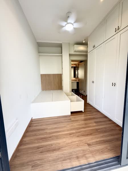 Sengkang Grand Residences, 78 Compassvale Bow, 3 Bedrooms, 1,033 sqft, Condominium For Sale, by Mariah Elizabeth Hu, 500125539 - Bedroom - PropertyGuru.com.sg