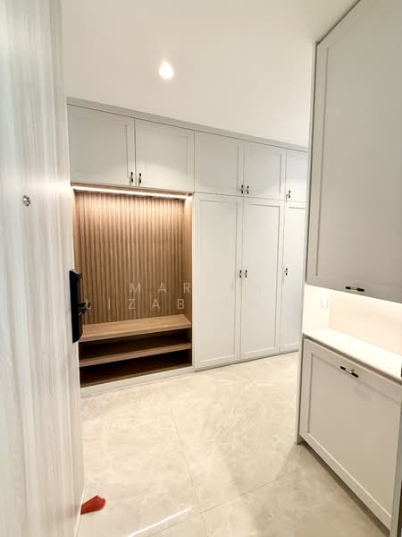 Sengkang Grand Residences, 78 Compassvale Bow, 3 Bedrooms, 1,033 sqft, Condominium For Sale, by Mariah Elizabeth Hu, 500125539 - Entrance - PropertyGuru.com.sg
