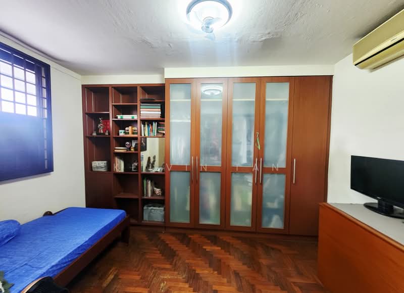77 Indus Road, 77 Indus Road, 2 Bedrooms, 678 sqft, HDB Flat For Sale, by Kelvin Tan, 500125550 - Bedroom - PropertyGuru.com.sg