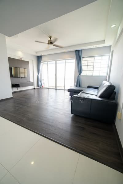 634 Hougang Avenue 8, 634 Hougang Avenue 8, 3 Bedrooms, 1,593 sqft, HDB Flat For Sale, by Sid Aiksan, 500125551 - Living Room - PropertyGuru.com.sg