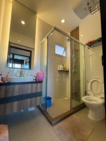 473A Upper Serangoon Crescent, 473A Upper Serangoon Crescent, 4 Bedrooms, 1,216 sqft, HDB Flat For Sale, by Desiree Leung, 500125556 - Bathroom - PropertyGuru.com.sg