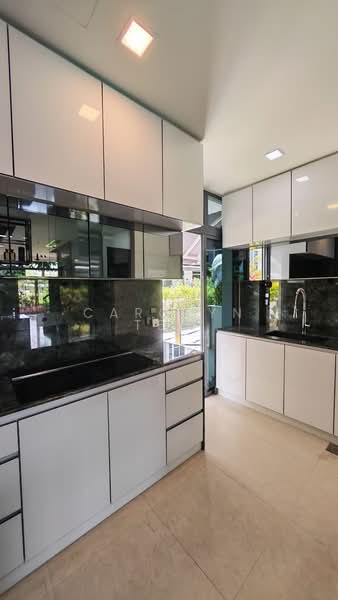 Belgravia Villas, 200 Ang Mo Kio Avenue 5, 5 Bedrooms, 3,961 sqft, Cluster House For Sale, by Carolyn Teo, 500125557 - Kitchen - PropertyGuru.com.sg
