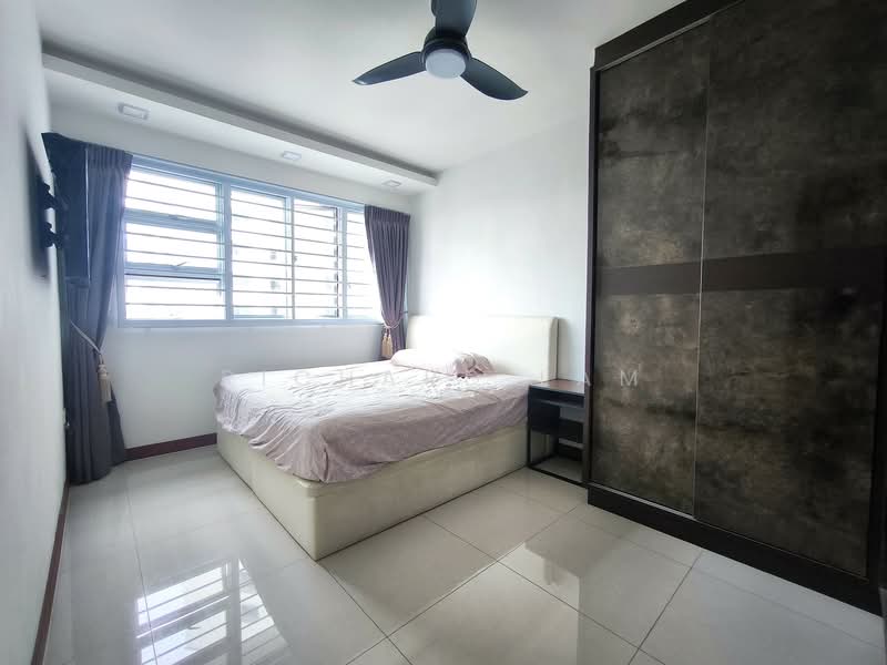 260A Kebun Baru Court, 260A Ang Mo Kio Street 21, 3 Bedrooms, 1,001 sqft, HDB Flat For Rent, by Richard Lam, 500125566 - Bedroom - PropertyGuru.com.sg