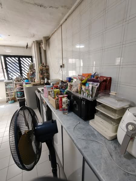 663 Buffalo Road, 663 Buffalo Road, 3 Bedrooms, 914 sqft, HDB Flat For Sale, by Lee Eng Chuan, 500125582 - Kitchen - PropertyGuru.com.sg