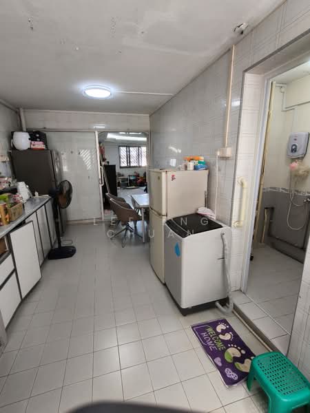 663 Buffalo Road, 663 Buffalo Road, 3 Bedrooms, 914 sqft, HDB Flat For Sale, by Lee Eng Chuan, 500125582 - Kitchen - PropertyGuru.com.sg