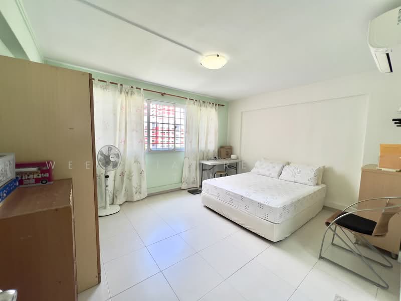 153 Bishan Street 13, 153 Bishan Street 13, 4 Bedrooms, 1,399 sqft, HDB Flat For Sale, by Wee Chiat Rechard Tan, 500125588 - Bedroom - PropertyGuru.com.sg