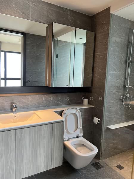 The Clement Canopy, 18 Clementi Avenue 1, 3 Bedrooms, 1,109 sqft, Condominium For Rent, by Eileen Koh, 500125594 - Bathroom - PropertyGuru.com.sg