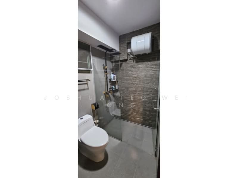 638A Punggol Drive, 638A Punggol Drive, 3 Bedrooms, 1,230 sqft, HDB Flat For Rent, by Joshua Teo Wei Hong, 500125595 - Bathroom - PropertyGuru.com.sg