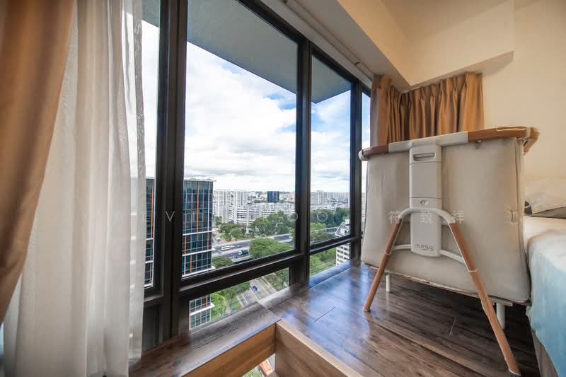 Sims Urban Oasis, 2 Sims Drive, 3 Bedrooms, 1,001 sqft, Condominium For Sale, by Calvin Foo  符致祥, 500125602 - Master Bedroom - PropertyGuru.com.sg
