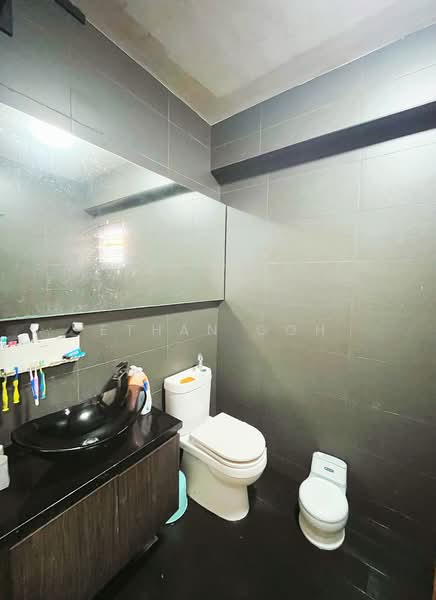 479C Yishun Street 42, 479C Yishun Street 42, 3 Bedrooms, 1,001 sqft, HDB Flat For Sale, by Ethan Goh, 500125612 - Bathroom - PropertyGuru.com.sg