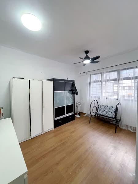 479C Yishun Street 42, 479C Yishun Street 42, 3 Bedrooms, 1,001 sqft, HDB Flat For Sale, by Ethan Goh, 500125612 - Bedroom - PropertyGuru.com.sg