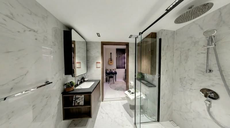 Sceneca Residence, Tanah Merah Kechil Link, 2 Bedrooms, 753 sqft, Condominium For Sale, by Lewis Tong, 500125617 - Bathroom - PropertyGuru.com.sg