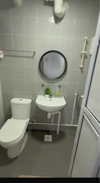 171 Bishan Street 13, 171 Bishan Street 13, 2 Bedrooms, 689 sqft, HDB Flat For Sale, by JAGJIT SINGH, 500125622 - Bathroom - PropertyGuru.com.sg