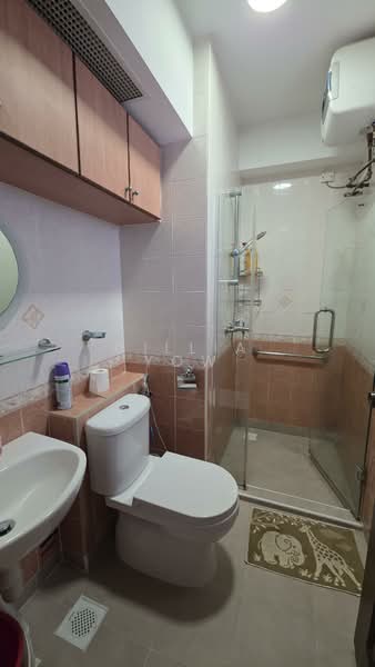 132 Edgedale Plains, 132 Edgedale Plains, Room Rental, 150 sqft, HDB Flat For Rent, by Cillia Yow, 500125634 - Bathroom - PropertyGuru.com.sg