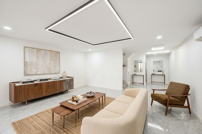 Super Rare Freehold Interterrace at Daisy Avenue, Daisy Avenue, 3 Bedrooms, 2,500 sqft, Terraced House For Sale, by Victor Tan, 500125656 - PropertyGuru.com.sg