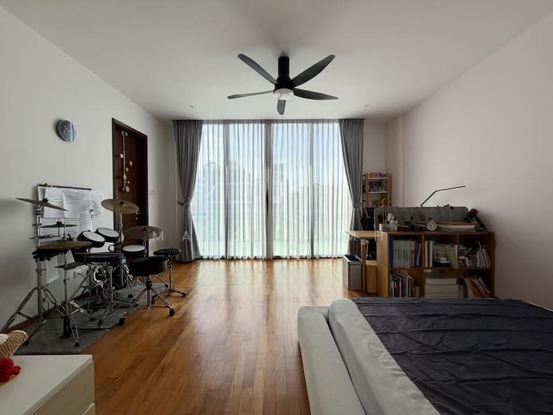 Feeehold Joo Chiat Corner Terrace, Langsat Road, 6 Bedrooms, 4,050 sqft, Corner Terrace For Sale, by May Lee MH, 500125657 - Bedroom - PropertyGuru.com.sg