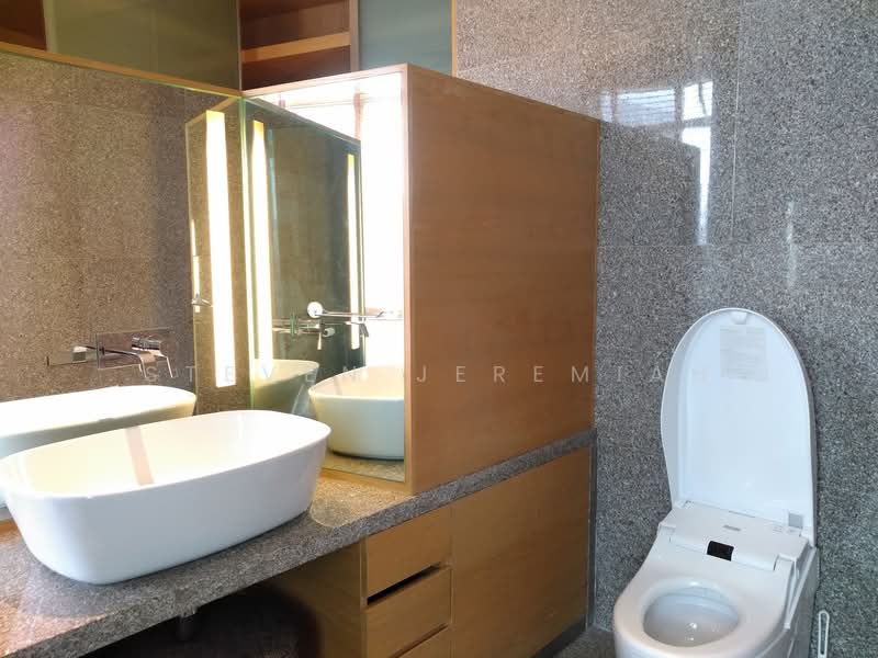 Orchard Scotts, 11 Anthony Road, 3 Bedrooms, 2,497 sqft, Condominium For Rent, by Steven Jeremiah, 500125658 - Master Bedroom Ensuite - PropertyGuru.com.sg