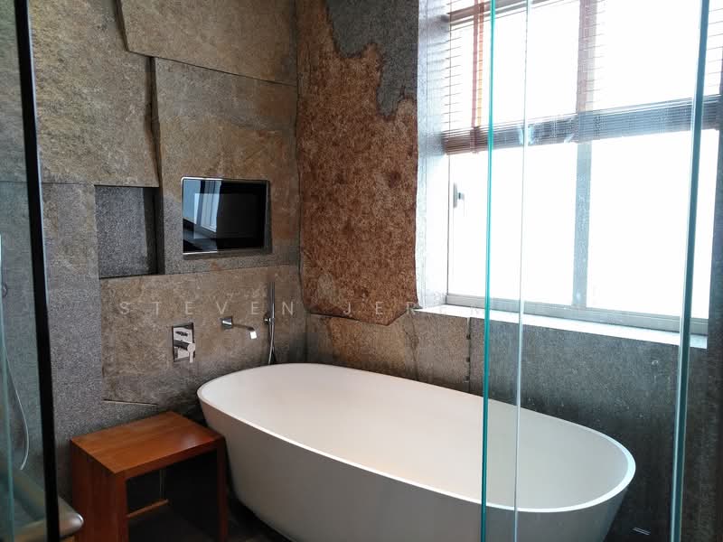 Orchard Scotts, 11 Anthony Road, 3 Bedrooms, 2,497 sqft, Condominium For Rent, by Steven Jeremiah, 500125658 - Master Bedroom Ensuite - PropertyGuru.com.sg