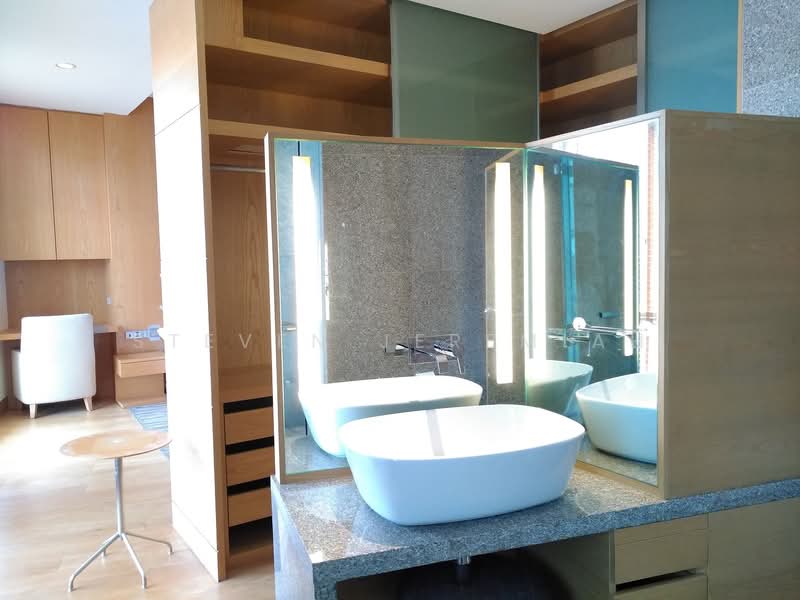 Orchard Scotts, 11 Anthony Road, 3 Bedrooms, 2,497 sqft, Condominium For Rent, by Steven Jeremiah, 500125658 - Master Bedroom Ensuite - PropertyGuru.com.sg