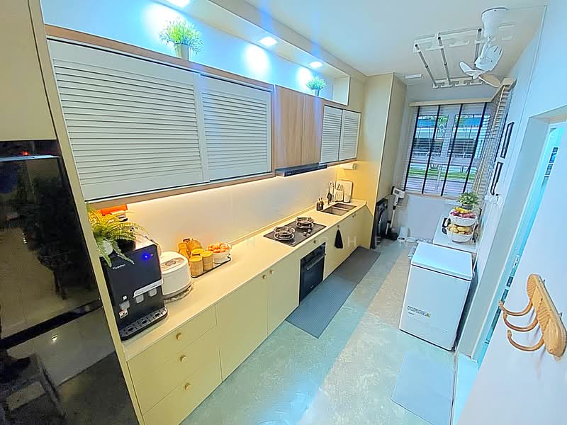 273D Jurong West Avenue 3, 273D Jurong West Avenue 3, 3 Bedrooms, 915 sqft, HDB Flat For Sale, by Eugene Chen, 500125663 - Kitchen - PropertyGuru.com.sg