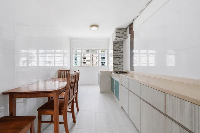 180 Bukit Batok West Avenue 8, 180 Bukit Batok West Avenue 8, 3 Bedrooms, 1,001 sqft, HDB Flat For Sale, by Thoo Weng Heng 杜咏恒 (Wayne), 500125679 - Kitchen - PropertyGuru.com.sg