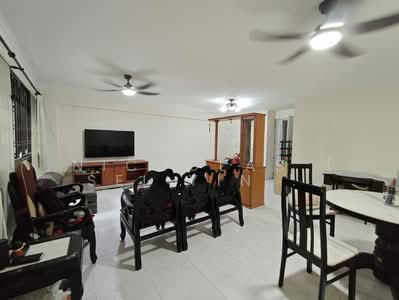 For Rent - 660C Jurong West Street 64