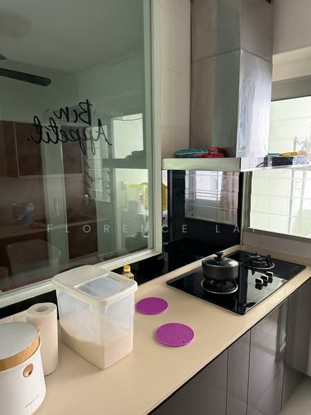 469A Meadow Spring @ Yishun, 469A Yishun Street 43, Room Rental, 95 sqft, HDB Flat For Rent, by Florence Lai, 500125687 - Kitchen - PropertyGuru.com.sg