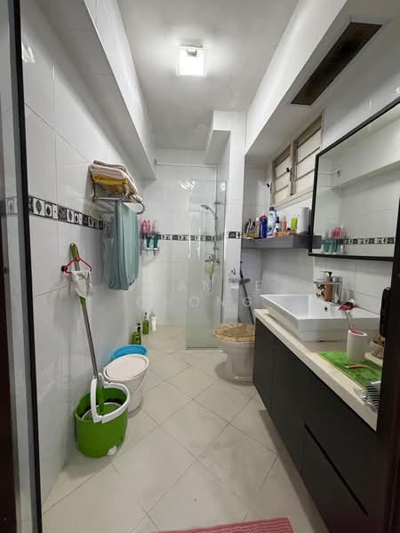 466D Spring Lodge, 466D Sembawang Drive, 3 Bedrooms, 969 sqft, HDB Flat For Sale, by Joanne Chong, 500125695 - Bathroom - PropertyGuru.com.sg