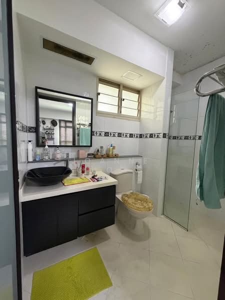 466D Spring Lodge, 466D Sembawang Drive, 3 Bedrooms, 969 sqft, HDB Flat For Sale, by Joanne Chong, 500125695 - Bathroom - PropertyGuru.com.sg