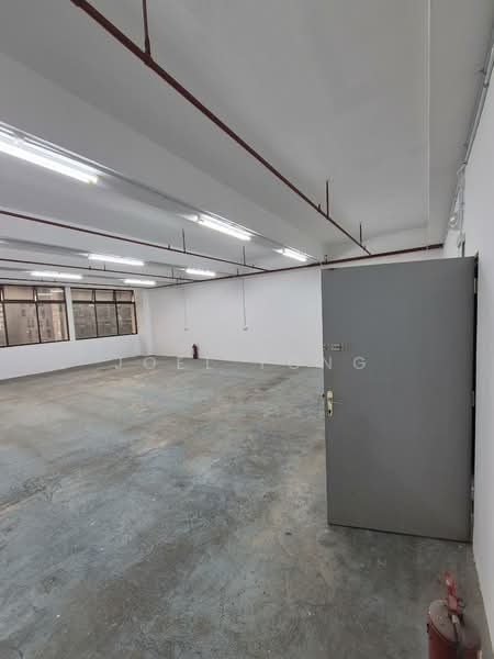 no gst! walking distance to aljunied mrt station!, sims avenue!, 1,227 sqft, Light Industrial (B1) For Rent, by Joel Yong, 500125706 - CommercialGuru.com.sg
