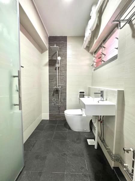 143 Mei Ling Street, 143 Mei Ling Street, 3 Bedrooms, 1,313 sqft, HDB Flat For Sale, by Nicholas Toh, 500125719 - Bathroom - PropertyGuru.com.sg
