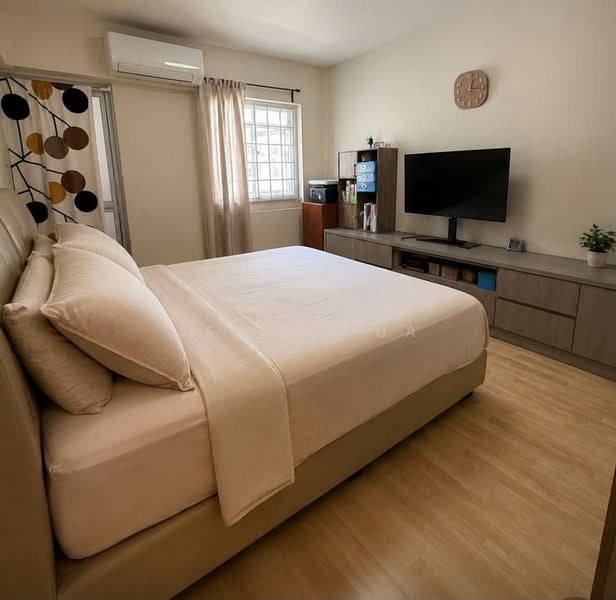 304 Jurong East Street 32, 304 Jurong East Street 32, 3 Bedrooms, 1,012 sqft, HDB Flat For Sale, by Jean Chua, 500125728 - Bedroom - PropertyGuru.com.sg