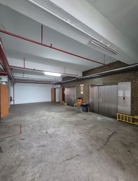 no gst! window unit with rooms! (aljunied)!, walking distance to aljunied mrt station!, 1,150 sqft, Light Industrial (B1) For Rent, by Joel Yong, 500125729 - CommercialGuru.com.sg