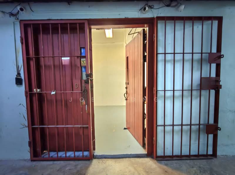 no gst! window unit with rooms! (aljunied)!, walking distance to aljunied mrt station!, 1,150 sqft, Light Industrial (B1) For Rent, by Joel Yong, 500125729 - CommercialGuru.com.sg