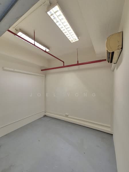 no gst! window unit with rooms! (aljunied)!, walking distance to aljunied mrt station!, 1,150 sqft, Light Industrial (B1) For Rent, by Joel Yong, 500125729 - CommercialGuru.com.sg