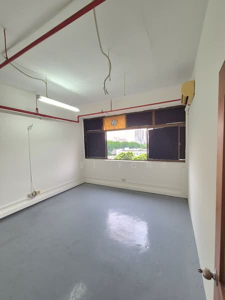 no gst! window unit with rooms! (aljunied)!, walking distance to aljunied mrt station!, 1,150 sqft, Light Industrial (B1) For Rent, by Joel Yong, 500125729 - CommercialGuru.com.sg