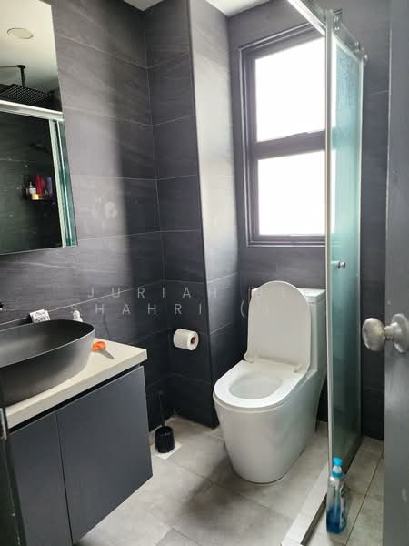 Villa Verde, Verde Grove, 3 Bedrooms, 3,320 sqft, Terraced House For Sale, by Juriah Bte Shahri (Julia), 500125737 - Bathroom - PropertyGuru.com.sg