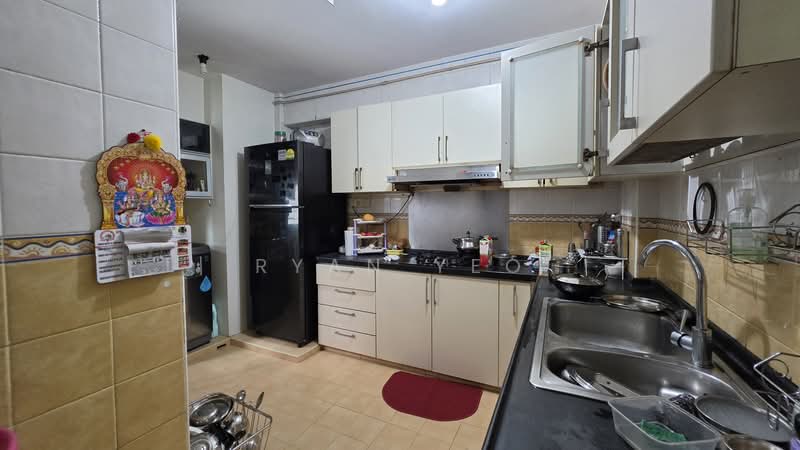 630 Senja Road, 630 Senja Road, 3 Bedrooms, 1,184 sqft, HDB Flat For Sale, by Ryan Yeo, 500125739 - Kitchen - PropertyGuru.com.sg