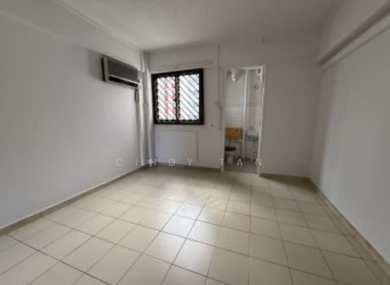 665 Yishun Avenue 4, 665 Yishun Avenue 4, 3 Bedrooms, 1,119 sqft, HDB Flat For Sale, by Cindy Tan, 500125748 - Master Bedroom - PropertyGuru.com.sg