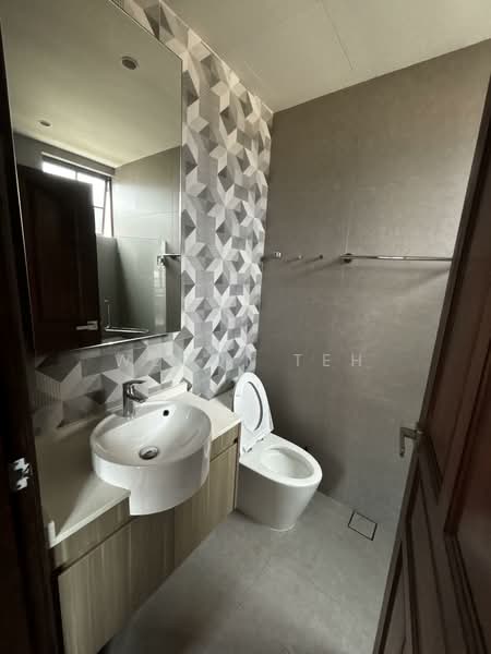 Cannaville, 34 Duku Road, 3 Bedrooms, 1,205 sqft, Condominium For Rent, by Wenqi Teh, 500125751 - Bathroom - PropertyGuru.com.sg