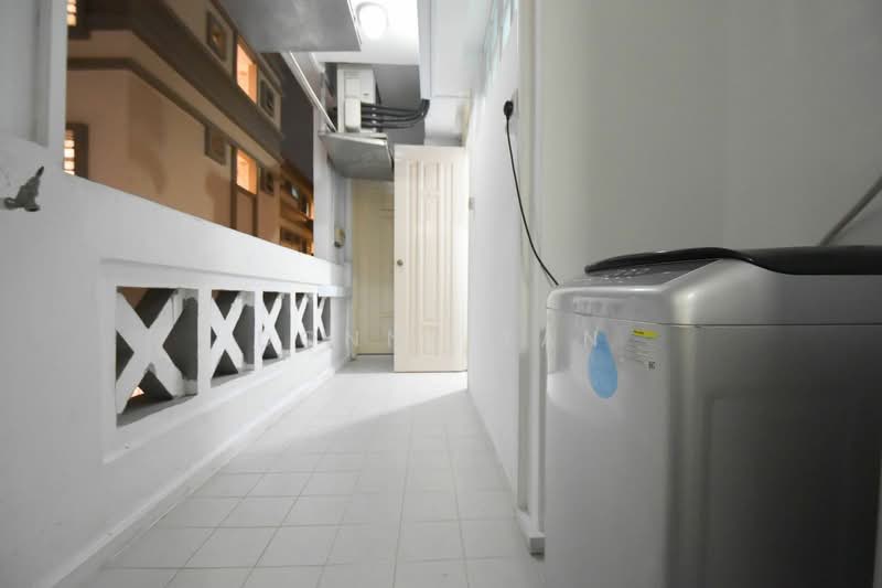 Versailles, 133 Hemmant Road, Room Rental, 10 sqft, Condominium For Rent, by Donny Tan, 500125757 - Balcony - PropertyGuru.com.sg