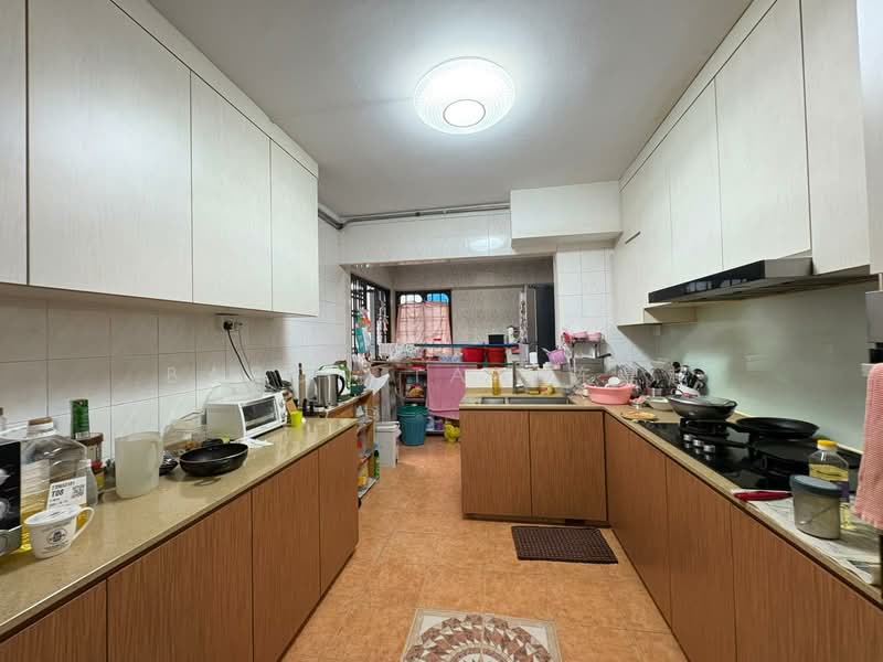 309 Canberra Road, 309 Canberra Road, 3 Bedrooms, 1,506 sqft, HDB Flat For Rent, by Baron Tan 陈鼎超, 500125760 - Kitchen - PropertyGuru.com.sg