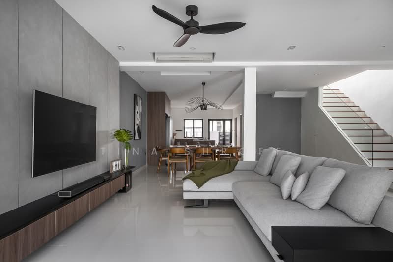 Yong Seng Estate, Jalan Senang, Eunos / Geylang / Paya Lebar, 4 Bedrooms, 2,500 sqft, Terraced House For Sale, by Tina Shroff, 500125780 - Living Room - PropertyGuru.com.sg