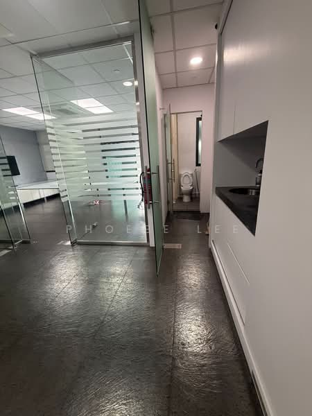 UB. One, 81 Ubi Avenue 4, 1,679 sqft, Light Industrial (B1) For Sale, by Phoebe Lee, 500125785 - Bathroom - CommercialGuru.com.sg