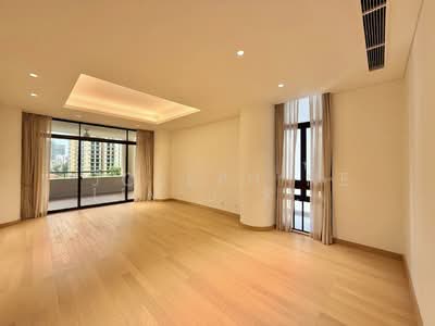 For Rent - The Colonnade