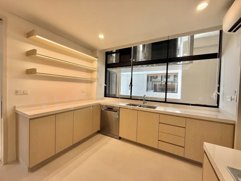 The Colonnade, 82 Grange Road, 3 Bedrooms, 2,883 sqft, Condominium For Rent, by Josephine Lim J R 林婕容 (区域分行董事 ), 500125786 - Kitchen - PropertyGuru.com.sg
