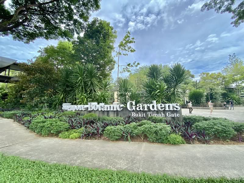 The Colonnade, 82 Grange Road, 3 Bedrooms, 2,883 sqft, Condominium For Rent, by Josephine Lim J R 林婕容 (区域分行董事 ), 500125786 - Exterior - PropertyGuru.com.sg